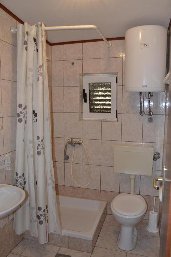 Apartments By The Sea Kustici, Pag - 6335 Zubovići Buitenkant foto