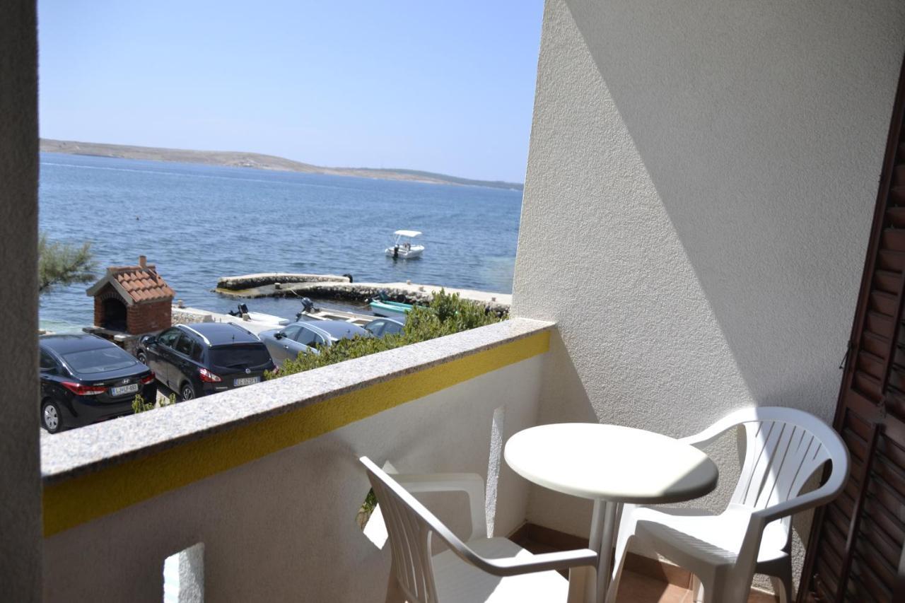 Apartments By The Sea Kustici, Pag - 6335 Zubovići Buitenkant foto