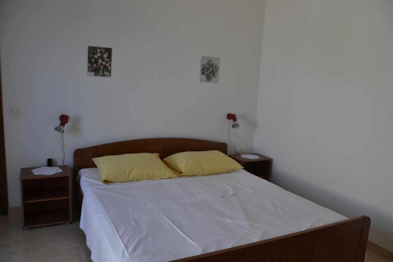 Apartments By The Sea Kustici, Pag - 6335 Zubovići Buitenkant foto